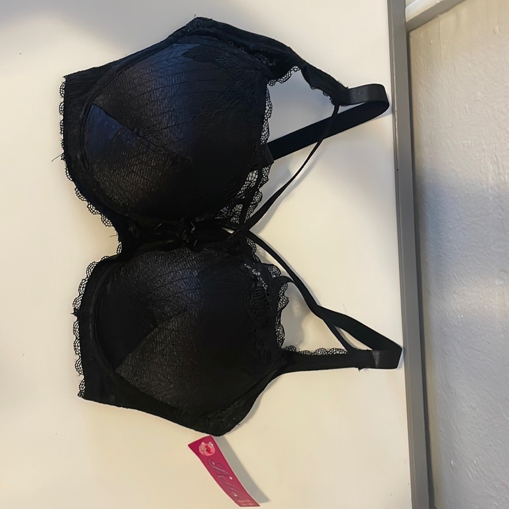 Women’s brassiere